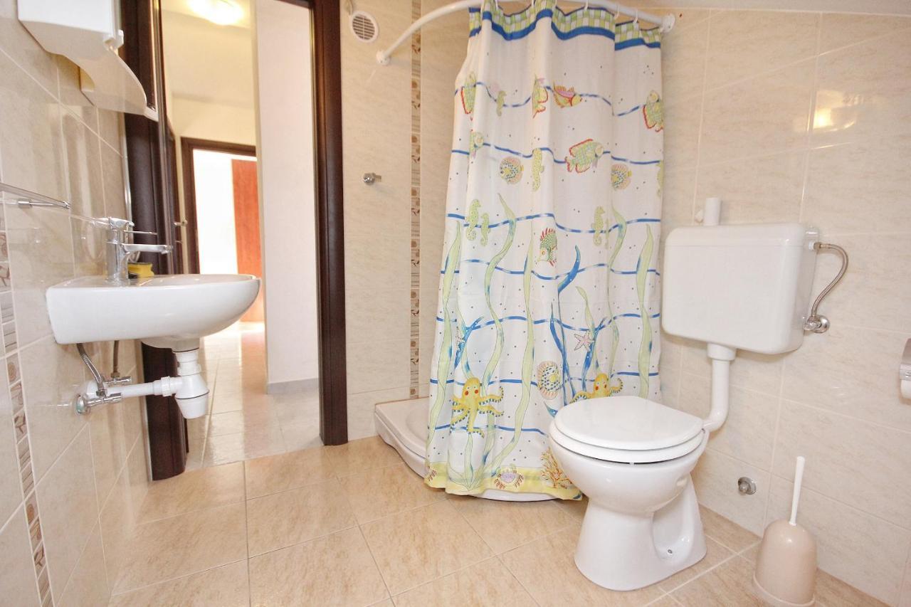 Apartments By The Sea Vlasici, Pag - 9324 Extérieur photo