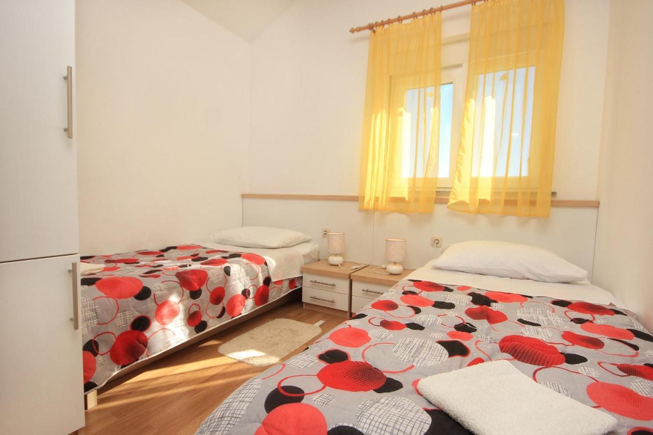 Apartments By The Sea Vlasici, Pag - 9324 Extérieur photo