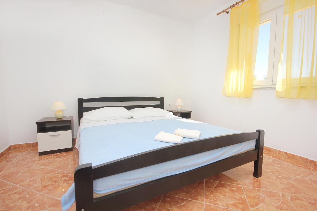 Apartments By The Sea Vlasici, Pag - 9324 Extérieur photo