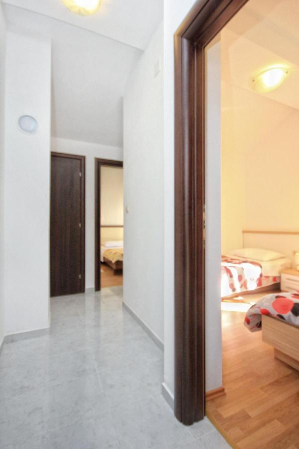 Apartments By The Sea Vlasici, Pag - 9324 Extérieur photo